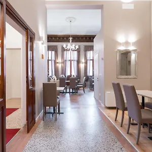 Отель Palazzo Martinelli Dolfin, Венеция