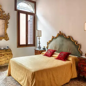 Гостевой дом Luxury Venetian, Венеция
